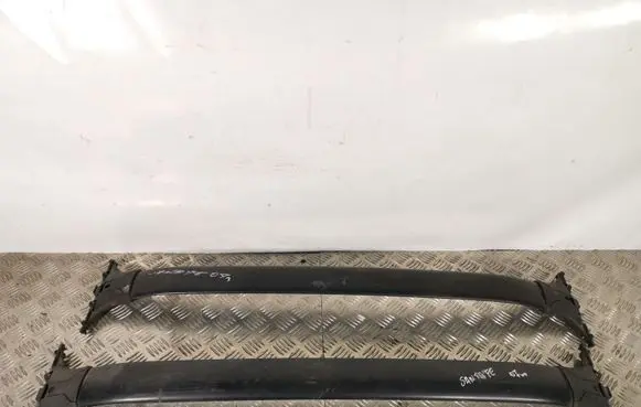 Hyundai Santa Fe Roof transverse bars on the 