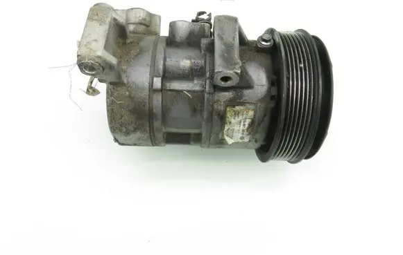Toyota Avensis T250 Air conditioning (A/C) compressor (pump) 8FK351114661