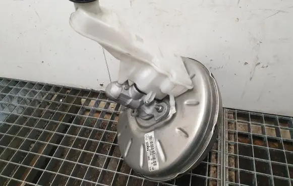 Mercedes-Benz CLA C117 X117 W117 Brake booster A2464301230