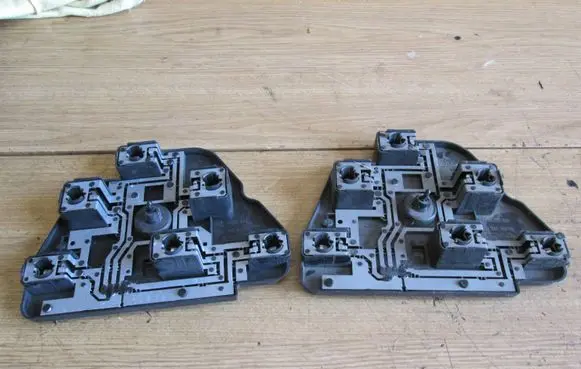 BMW 5 E39 Tail light bulb cover holder 8363565 14603502