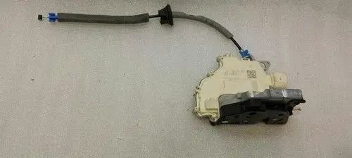 Mercedes-Benz SL R129 Rear door lock loop/hook striker 4G0839015C