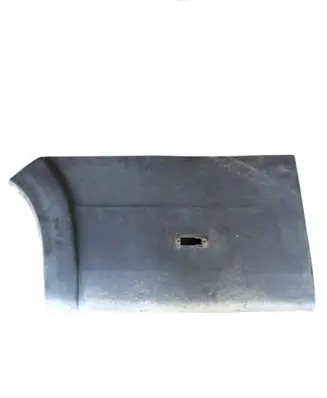 Rear fender molding trim