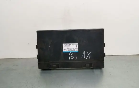 Subaru XV BSM Control unit 88281FJ300 X1T24074HS