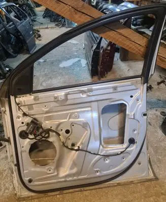 Audi Q7 4L Front door 