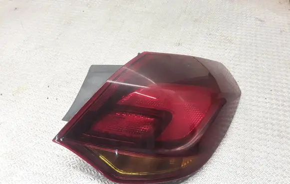 Opel Astra J Rear/tail lights