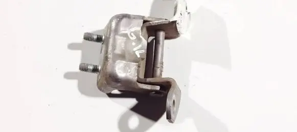 Toyota Yaris Rear door lower hinge