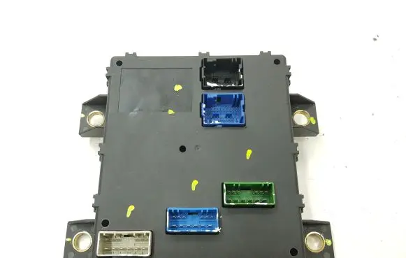 Tailgate/trunk control unit/module
