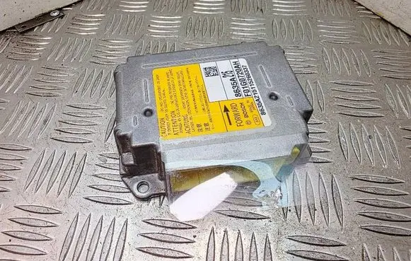 Mitsubishi ASX Airbag control unit/module 8635A215
