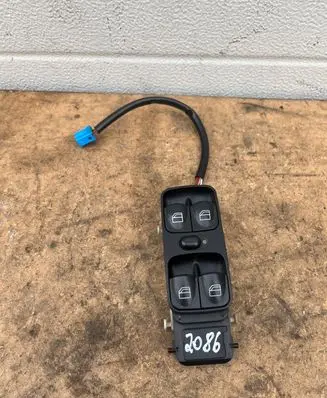 Mercedes-Benz C W203 Electric window control switch A2038218051 501810