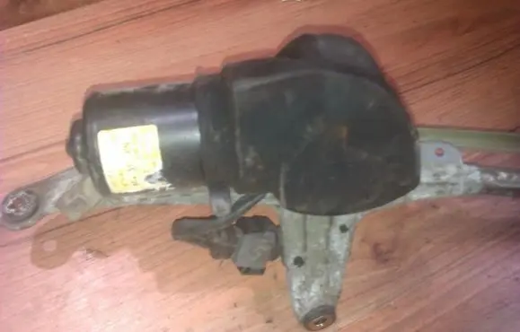 Renault Laguna I Wiper motor