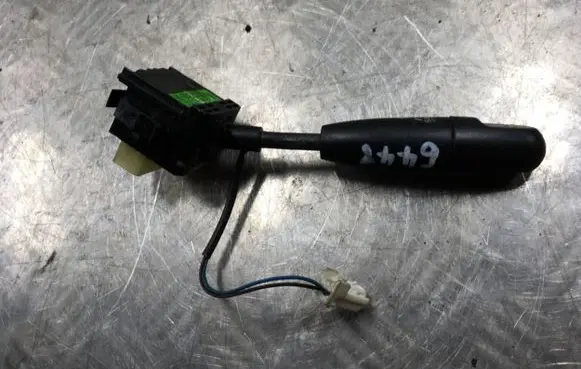 Chevrolet Aveo Indicator stalk 5223311000 96602570