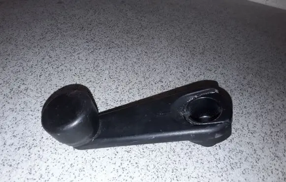 BMW 5 E39 Rear door window winding handle 51328174075