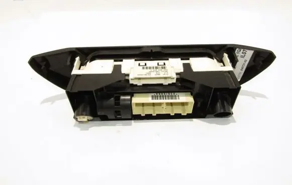 Volkswagen Polo IV 9N3 Climate control unit 6Q0820075C