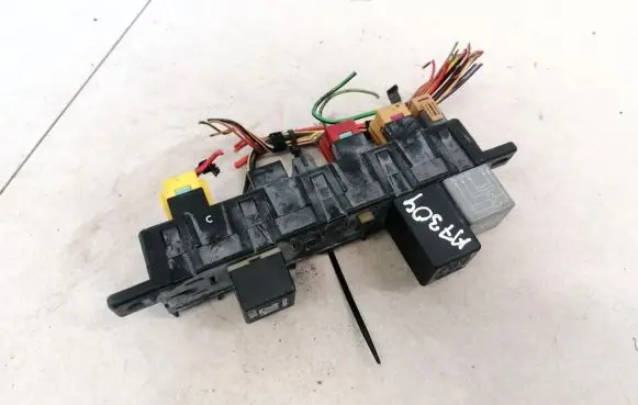 Audi A4 S4 B5 8D Fuse box set 4A0941822 896046