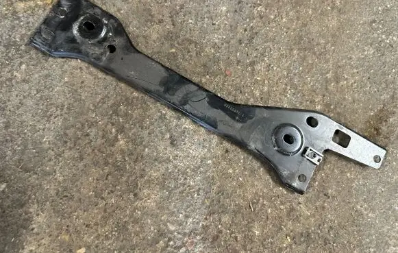 Nissan Juke II F16 Other under body part 743465299R