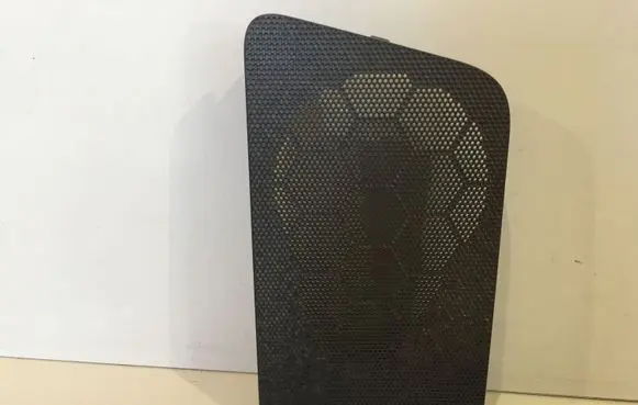 Side speaker trim/cover