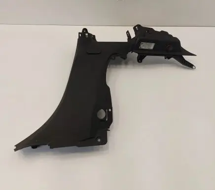 Trunk/boot lower side trim panel