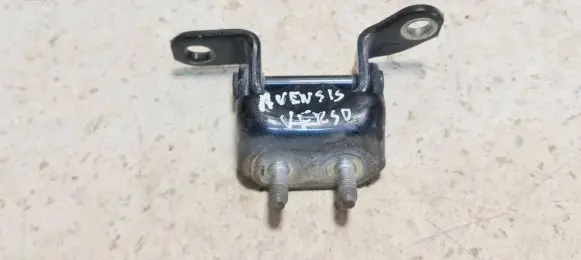 Toyota Avensis Verso Rear door upper hinge