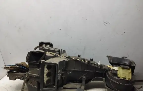 Volkswagen PASSAT B4 Interior heater climate box assembly 