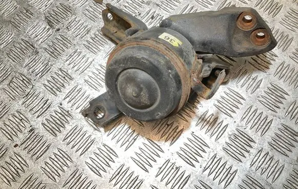 KIA Ceed Engine mount bracket