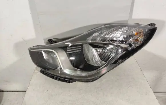 Hyundai ix20 Headlight/headlamp 921011KXXX
