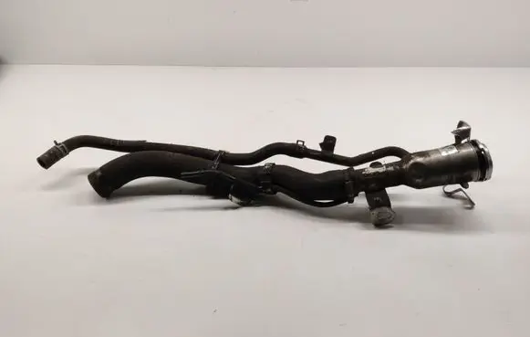 Fuel tank filler neck pipe