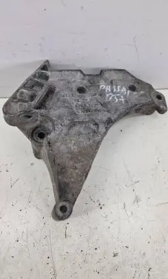 Volkswagen PASSAT B5.5 Engine mounting bracket 03L199207