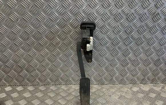 Volvo XC90 Accelerator throttle pedal 30748753