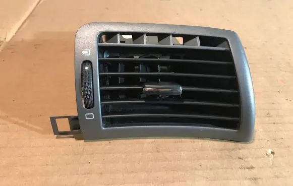 Peugeot 407 Dashboard side air vent grill/cover trim 9644589377 A1010005 A1010031