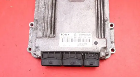 Renault Laguna III Engine control unit/module ECU 8200726880