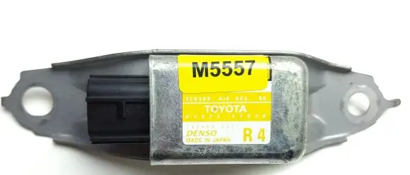 Toyota Prius (XW20) Airbag deployment crash/impact sensor 8983347030 M5557