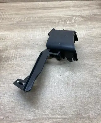 Mercedes-Benz C W204 Front bumper mounting bracket A2048850016 LEFTSIDE