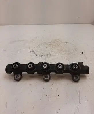 Nissan NV400 Fuel main line pipe 8200912225 0445214258
