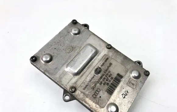 Audi A8 S8 D3 4E Headlight ballast module Xenon 4E0907813 5DF00827910