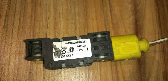 Audi A4 S4 B6 8E 8H Airbag deployment crash/impact sensor 4B0959643C