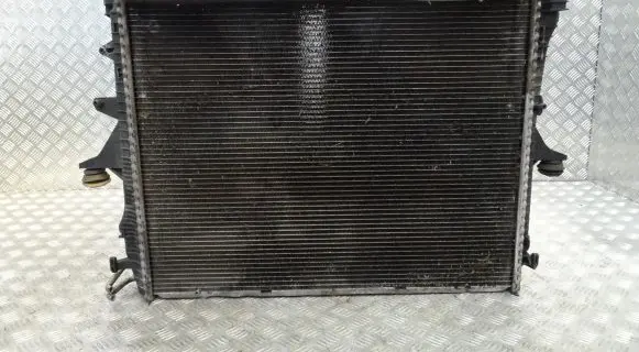 Audi Q7 4L Coolant radiator 7L6121253B