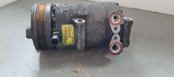 Ford Focus Air conditioning (A/C) compressor (pump) 3M5H19D629PH