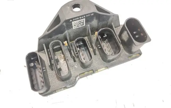 Mercedes-Benz C W205 Current control relay A0005459712