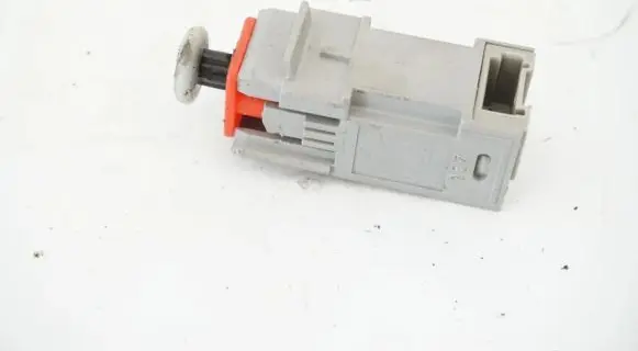 Opel Zafira A Brake pedal sensor switch 55701896