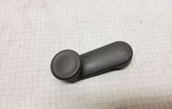 Opel Vectra C Rear door window winding handle 24451526