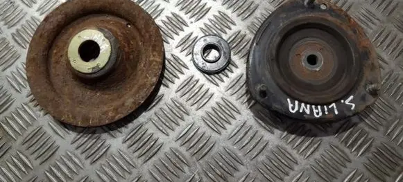 Coil spring mount