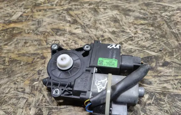 Opel Antara Front door window regulator motor 96673003