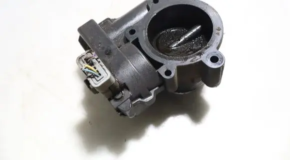 Citroen C3 Picasso Engine shut-off valve A2C53386323