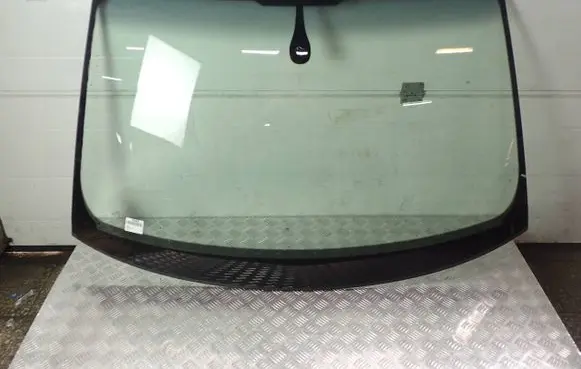 Audi A4 S4 B8 8K Front windscreen/windshield window 