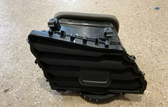 Volkswagen Tiguan Allspace Dashboard side air vent grill/cover trim 5NM819709
