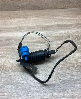 Seat Toledo II (1M) Windscreen/windshield washer pump 357972752
