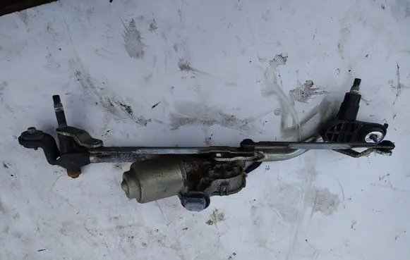 Renault Fluence Front wiper linkage and motor 288000007R