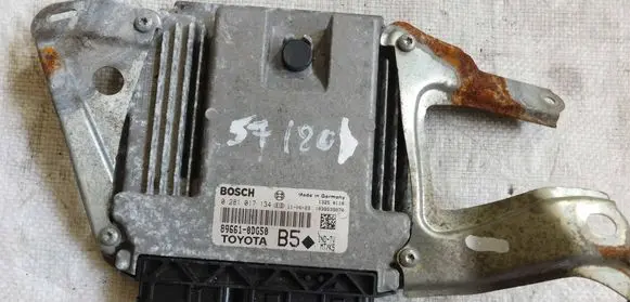 Toyota Yaris Engine control unit/module 0281017134 89661-0DG50