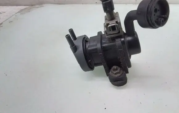 Opel Zafira A Turbo solenoid valve 09128022 4522371