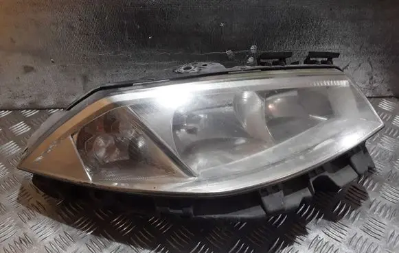 Renault Megane II Headlight/headlamp 12131310